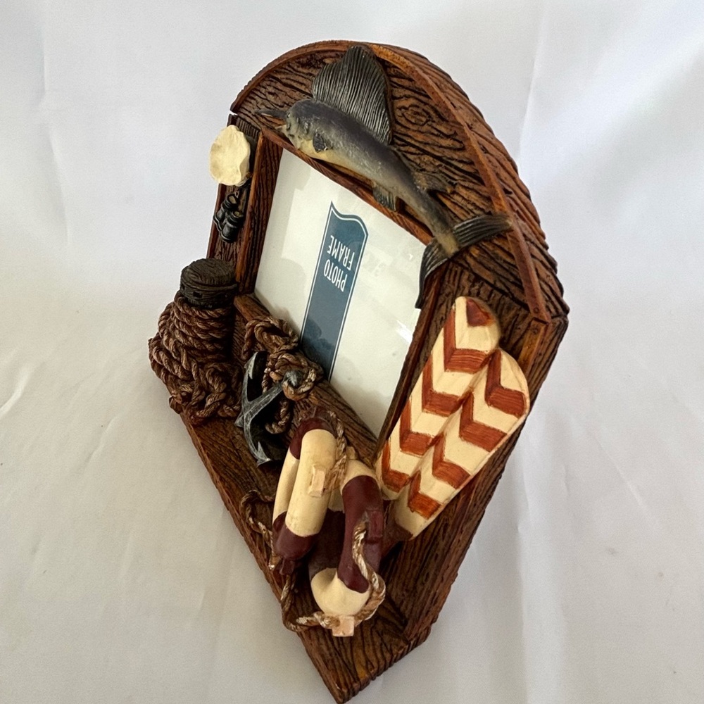 Nautical Fishing Theme Resin 3D Picture Frame NWOT - Picture 2 of 6